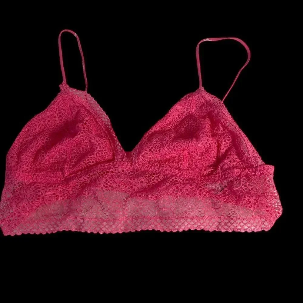 Victoria's Secret NWOT Pink Eyelet‎ Lace Bralette Sz M